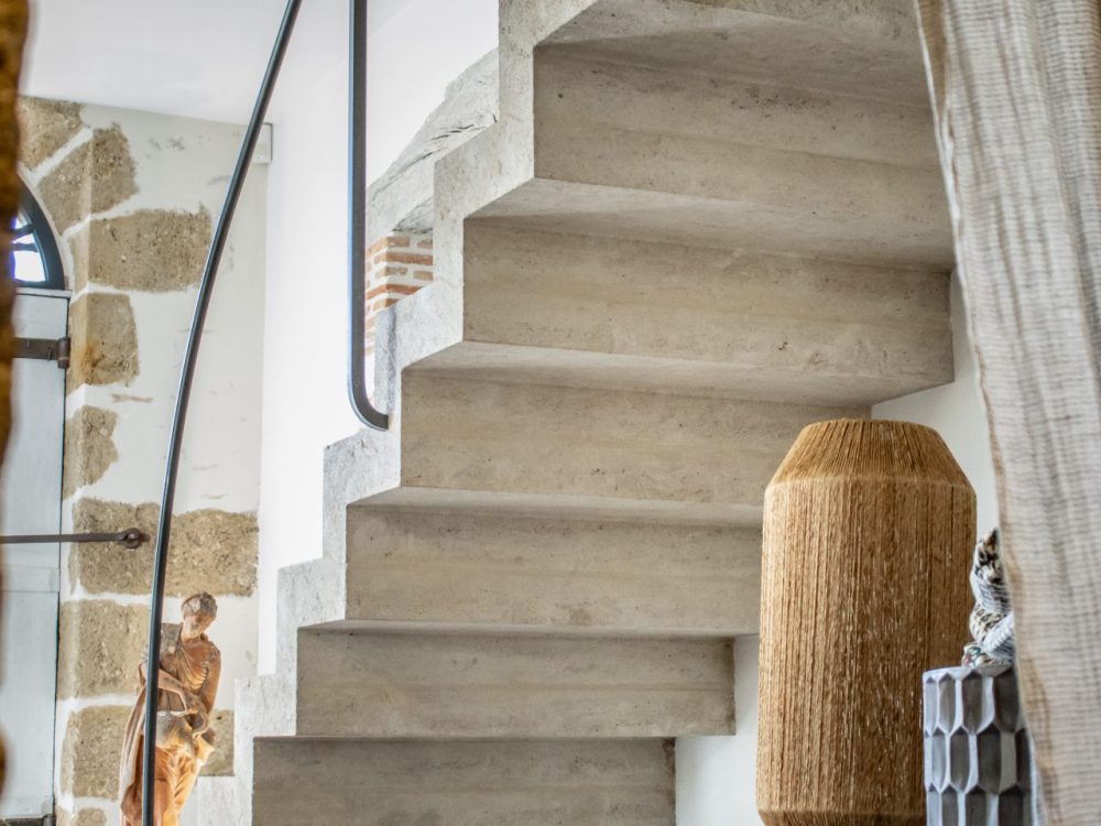 Escalier taille de pierre crémaillère Escalier taille de pierre crémaillère