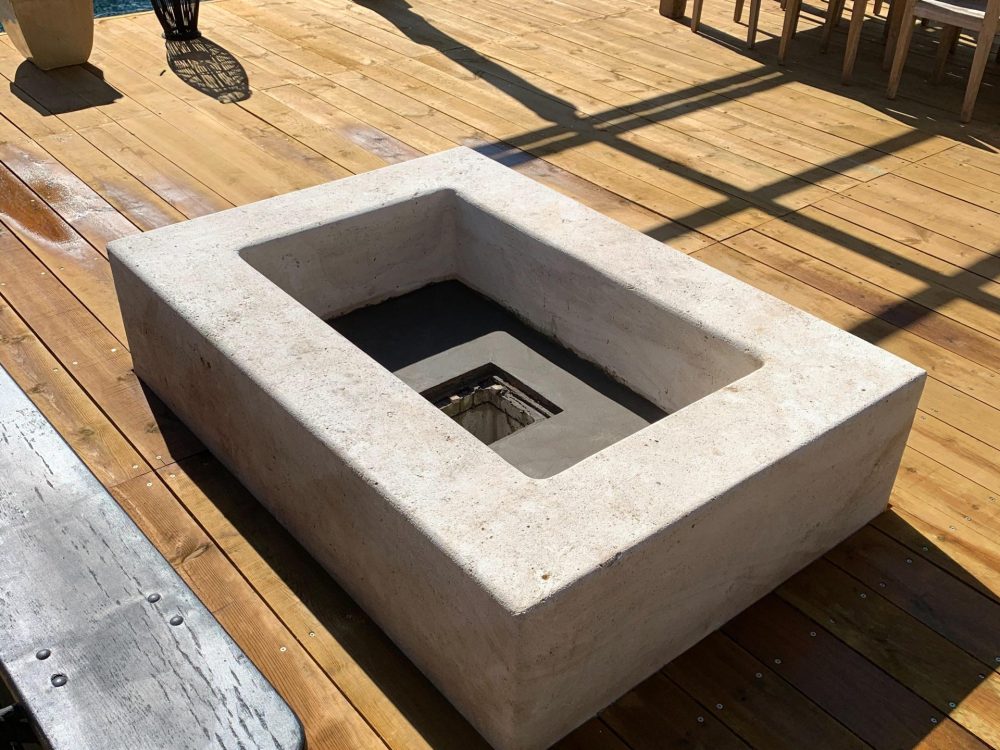 Braséro massif en pierre