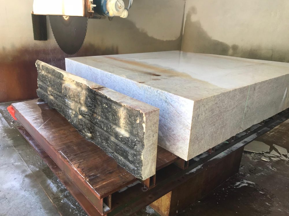 Débit au disque du marbre de Payolle Débit au disque du marbre de Payolle