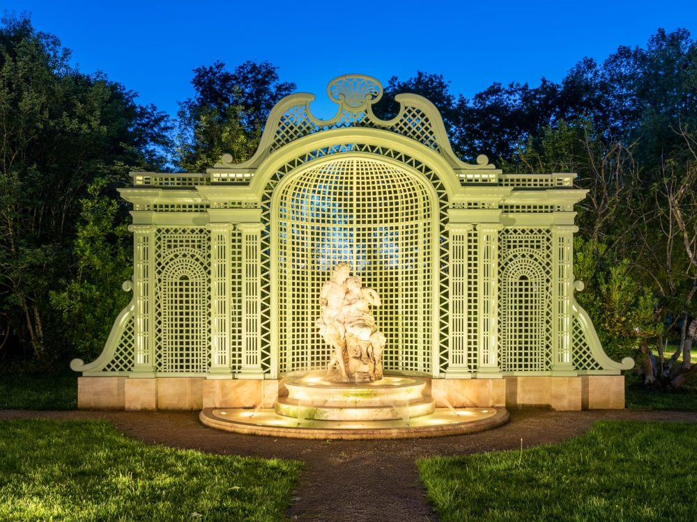 Fontaine eugenie les bains pierre de taille de nuit eclairages