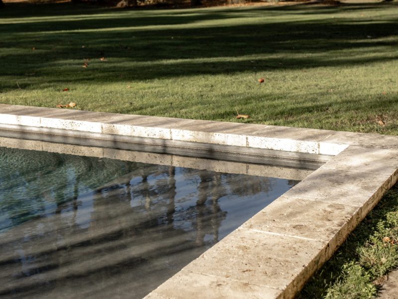 Margelles en travertin Margelles en travertin