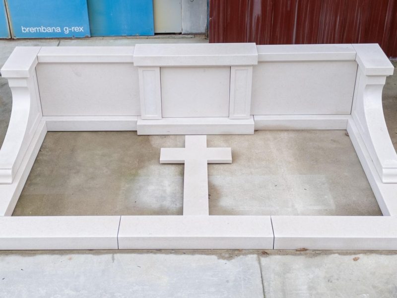 Monument funéraire en pierre de Moleanos Monument funéraire en pierre de Moleanos